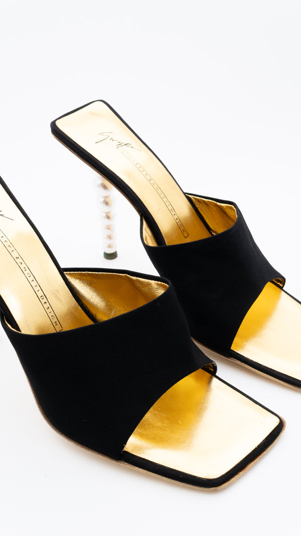 Guiseppe Zanotti Pearl Heels