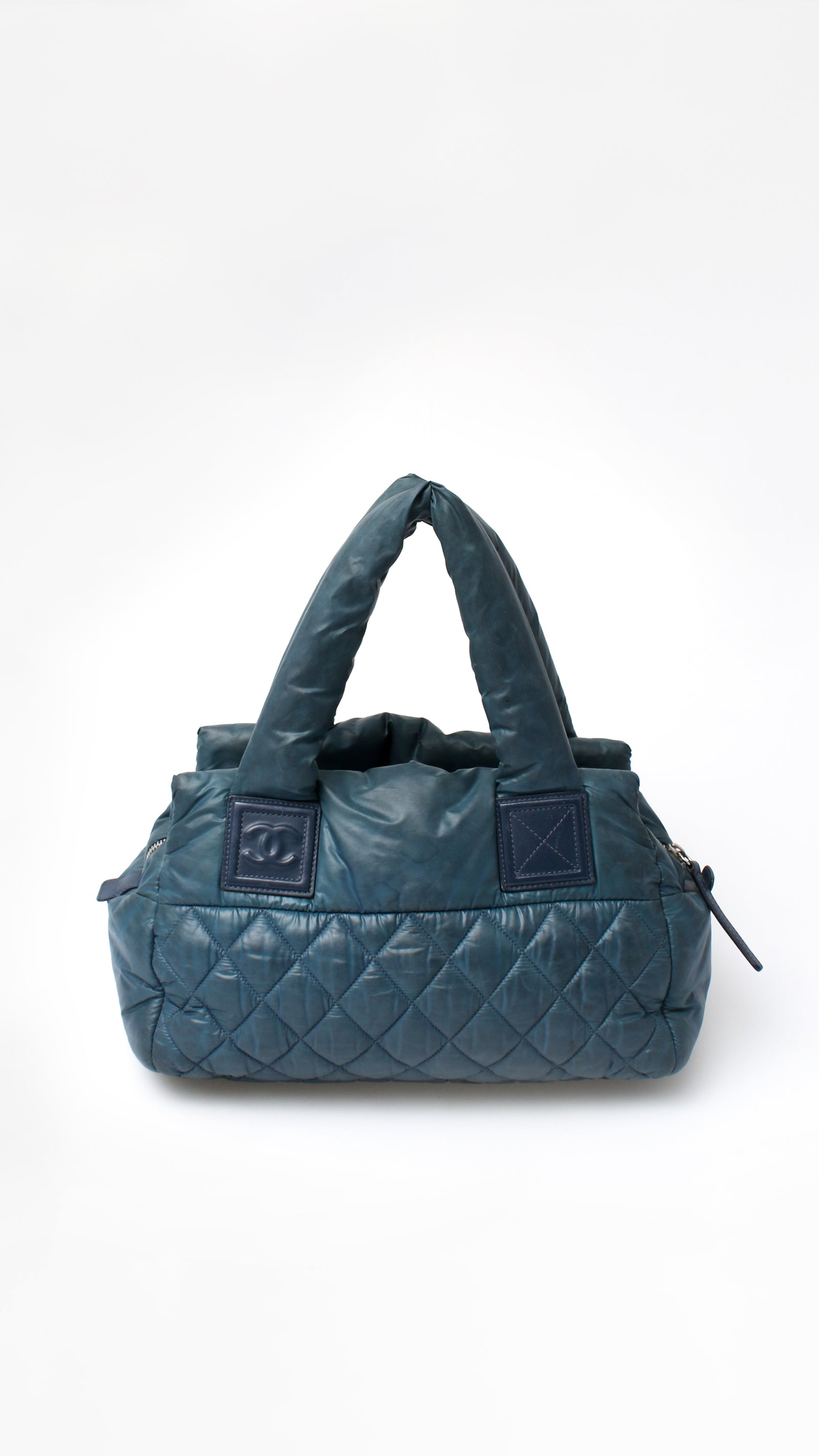 VINTAGE・CHANEL Coco Cocoon トートバッグ Chanel Coco Cocoon Nylon Handbag | First State Auctions