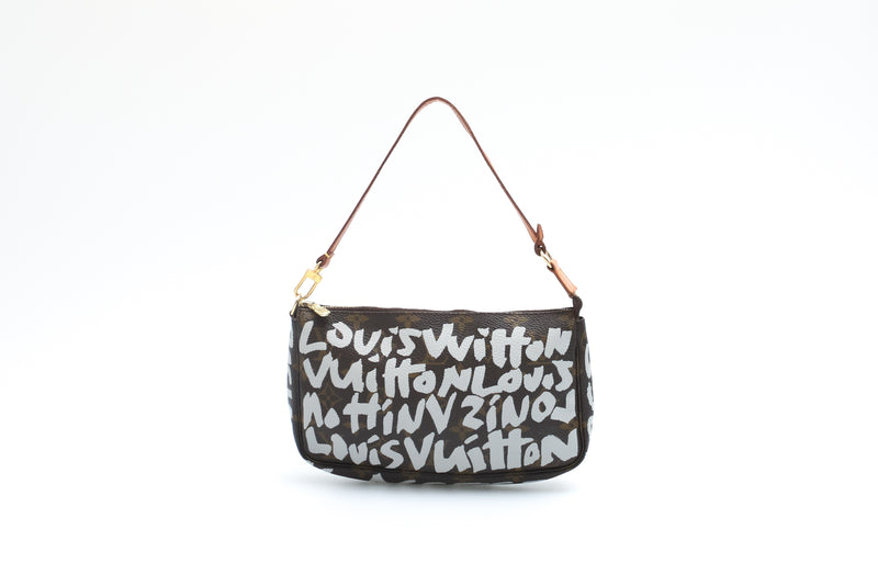 Louis Vuitton Graffiti Pochette